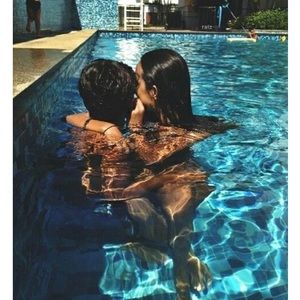 Meet your Posher, Camila